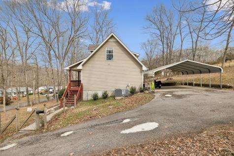 2563 Distillery Road Greenbrier TN 37073
