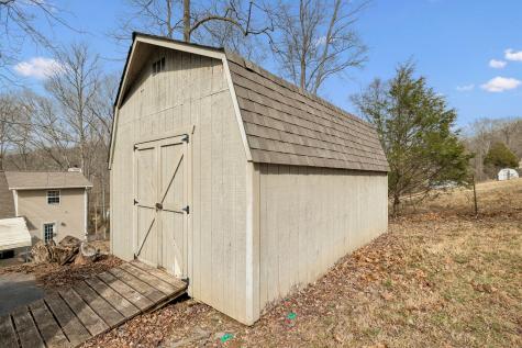 2563 Distillery Road Greenbrier TN 37073