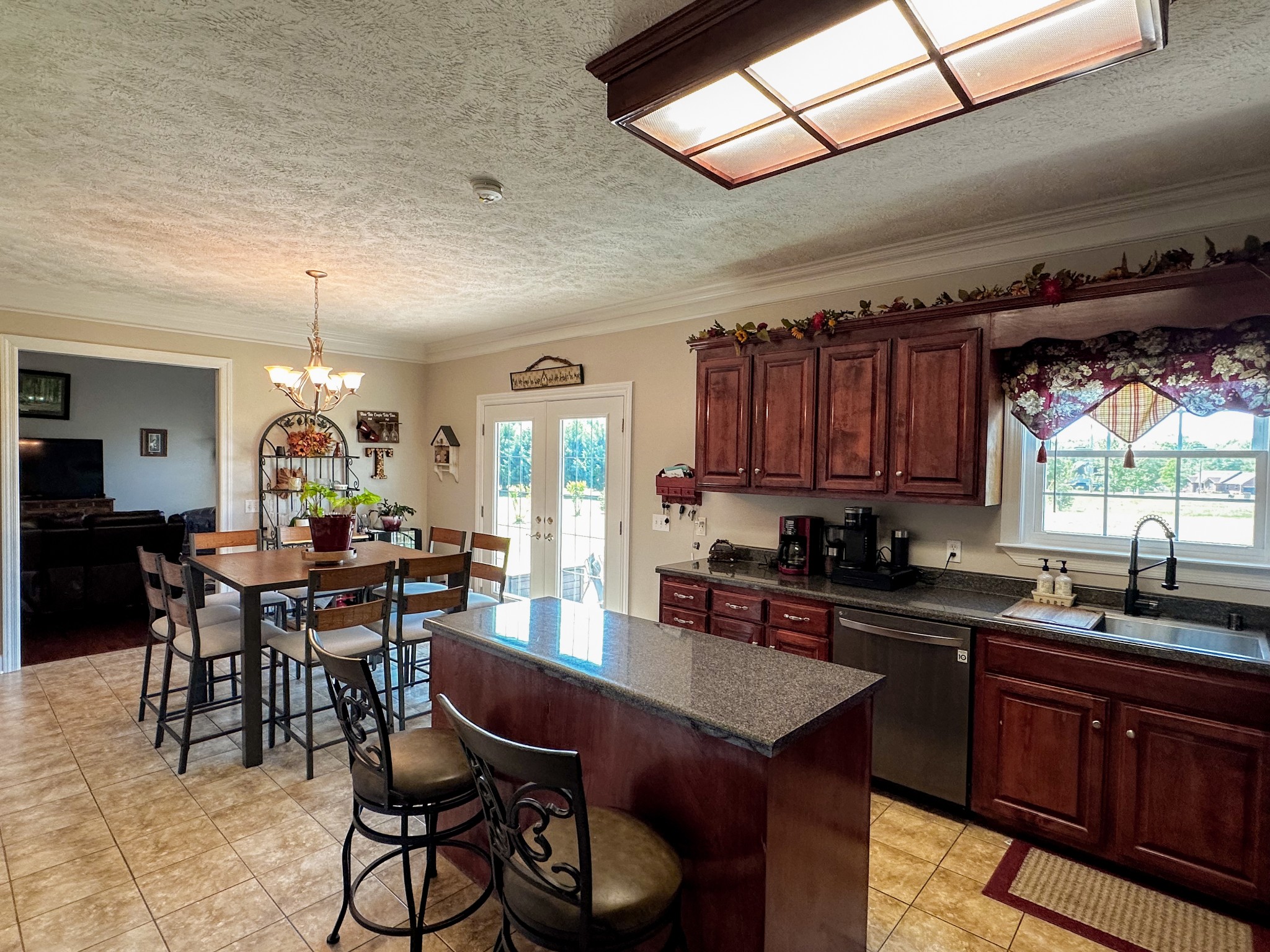 98 Aberdeen Avenue Hillsboro TN 37342