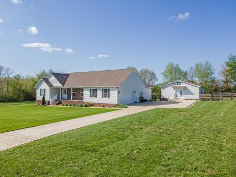 369 Springwater Drive Summertown TN 38483