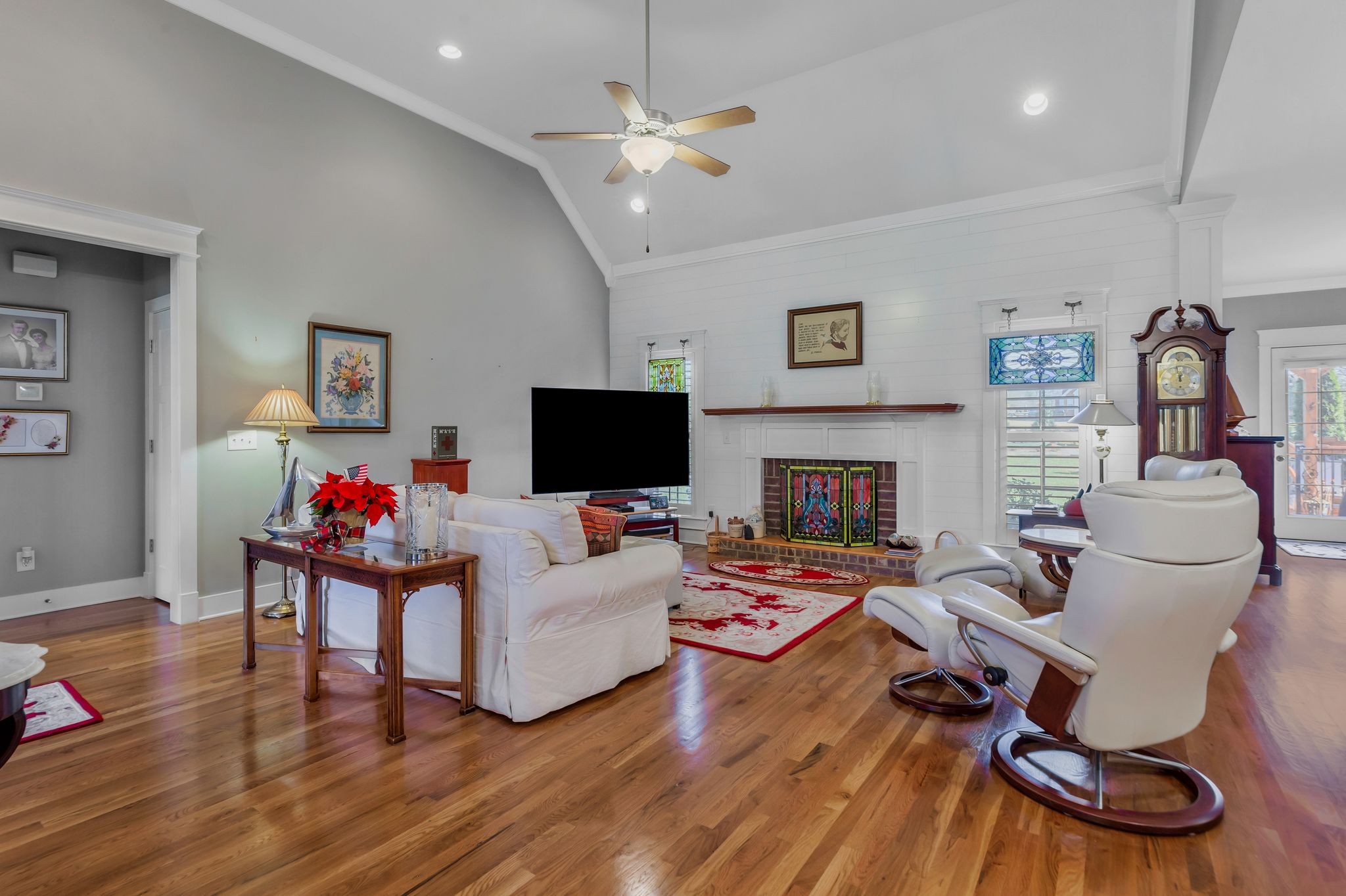 3043 Cross Gate Lane Columbia TN 38401