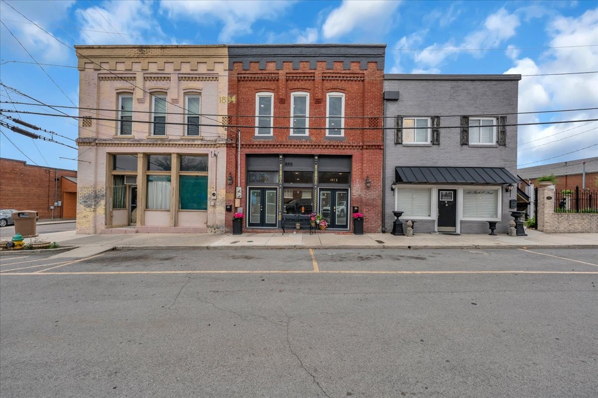 103 N 4th Street Smithville TN 37166