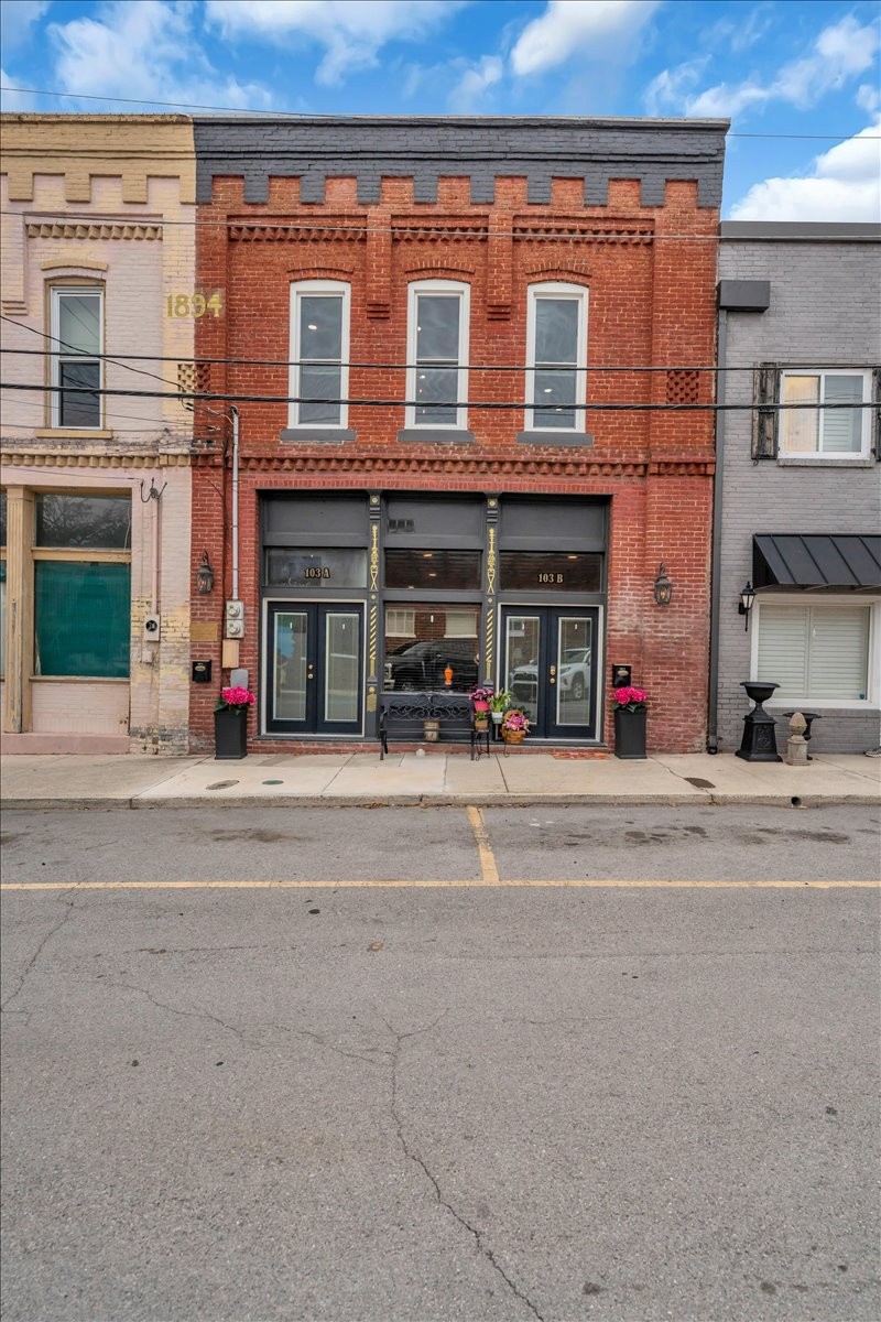 103 N 4th Street Smithville TN 37166