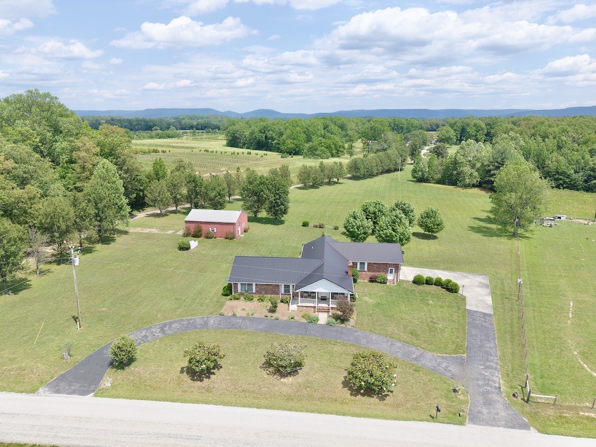 4929 Fountain Grove Road Morrison TN 37357