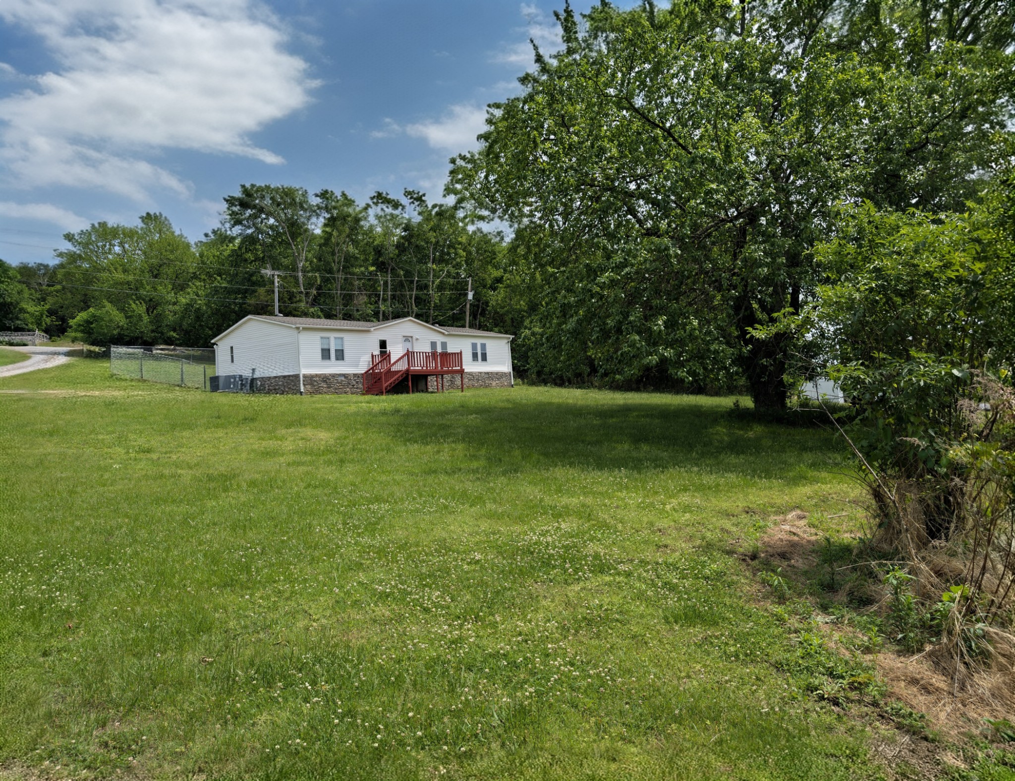 11 Brittany Lane Gordonsville TN 38563
