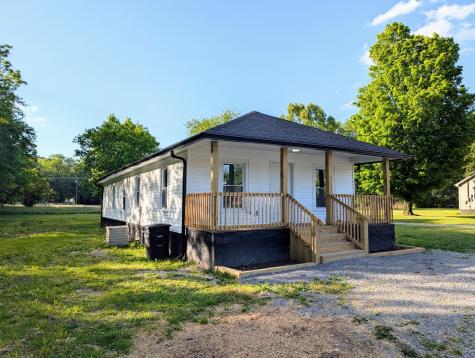 815 E Grundy Street Tullahoma TN 37388