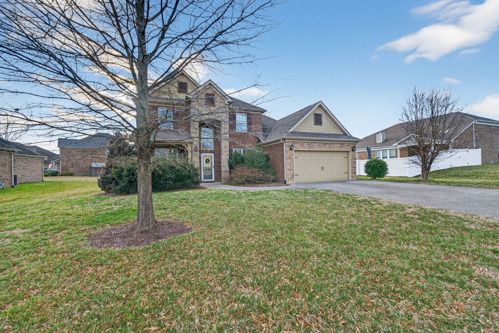1042 Brixworth Drive Thompsons Station TN 37179