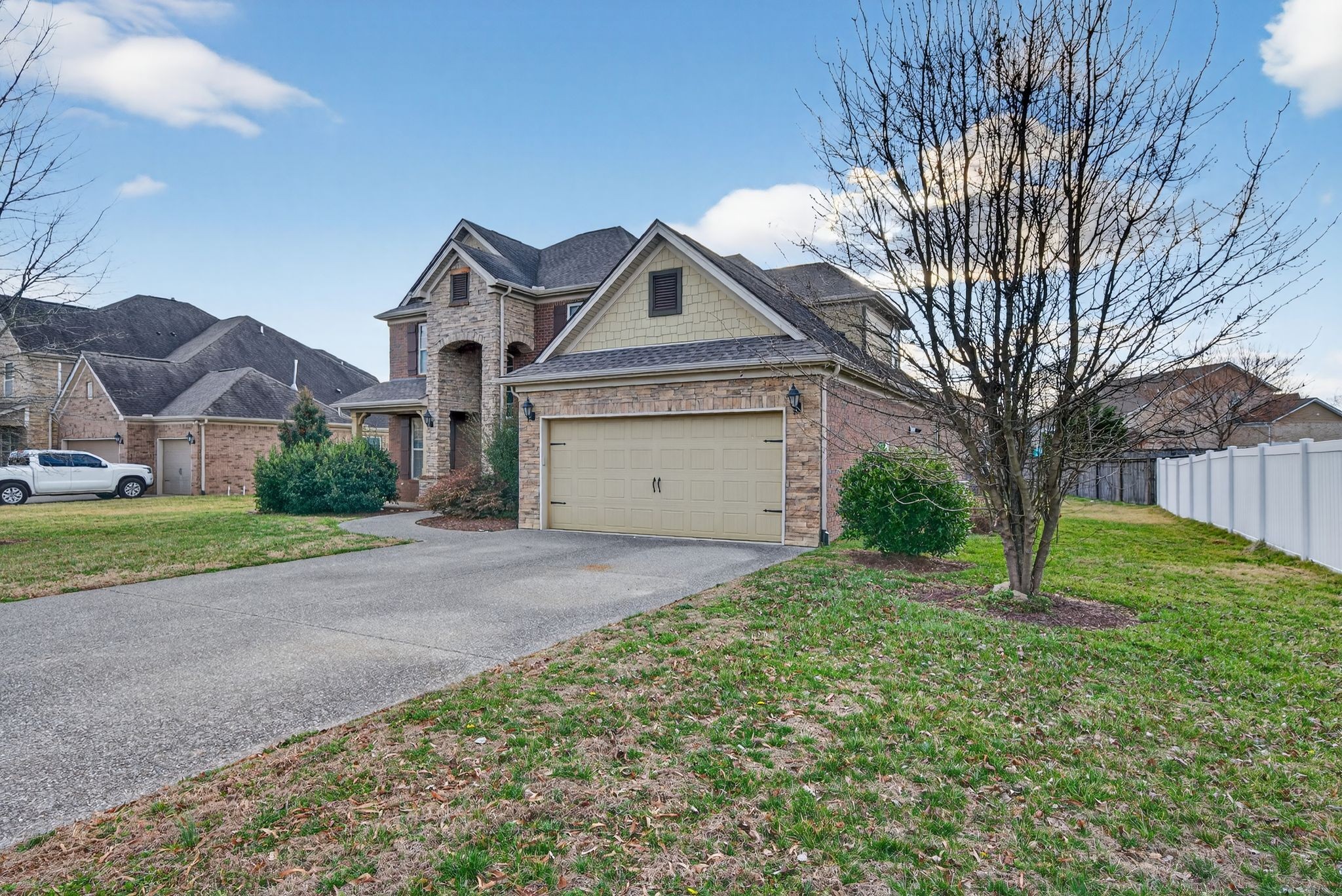 1042 Brixworth Drive Thompsons Station TN 37179