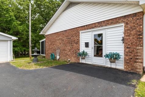 190 Post Oak Avenue Camden TN 38320
