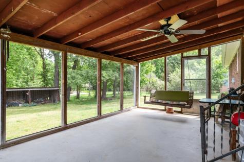 190 Post Oak Avenue Camden TN 38320
