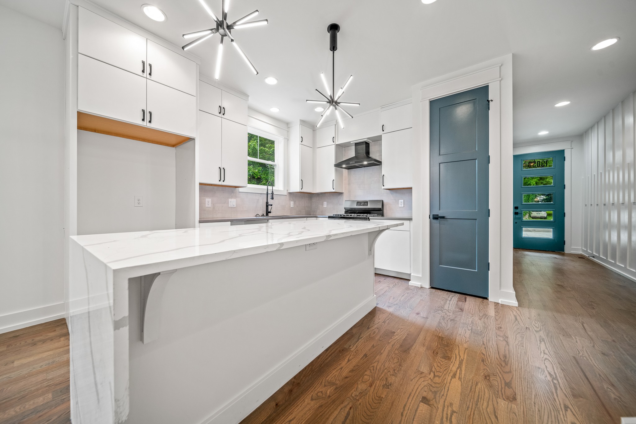 1905 14th Ave, N Nashville TN 37208