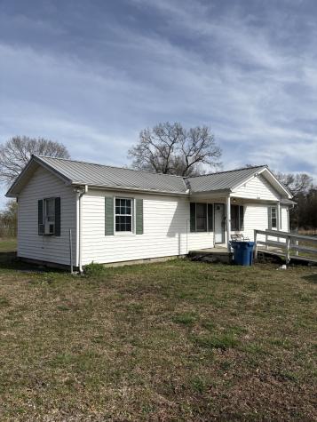 1511 Rogers Circle Manchester TN 37355