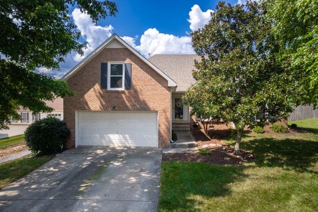 883 S Ridge Trail Clarksville TN 37043