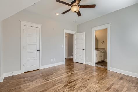 4902 Indiana Nashville TN 37209