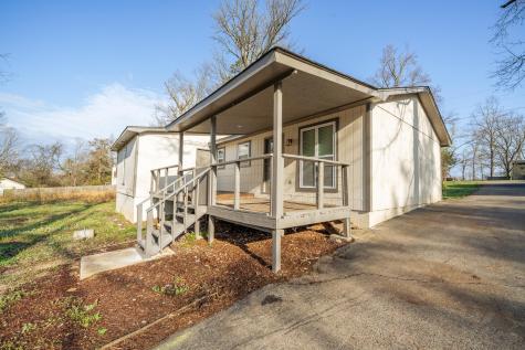 435 Cedar Cove Savannah TN 38372