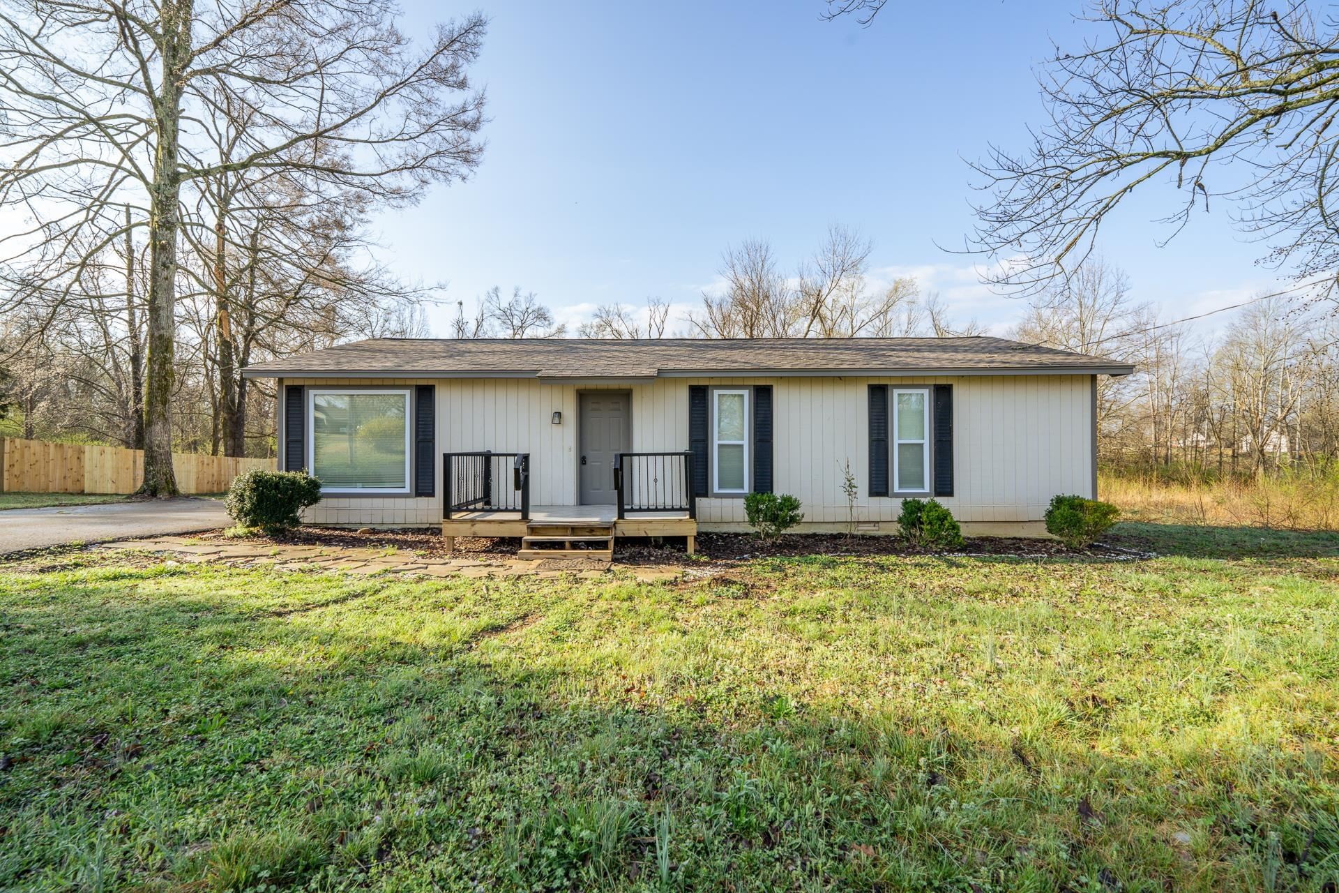 435 Cedar Cove Savannah TN 38372