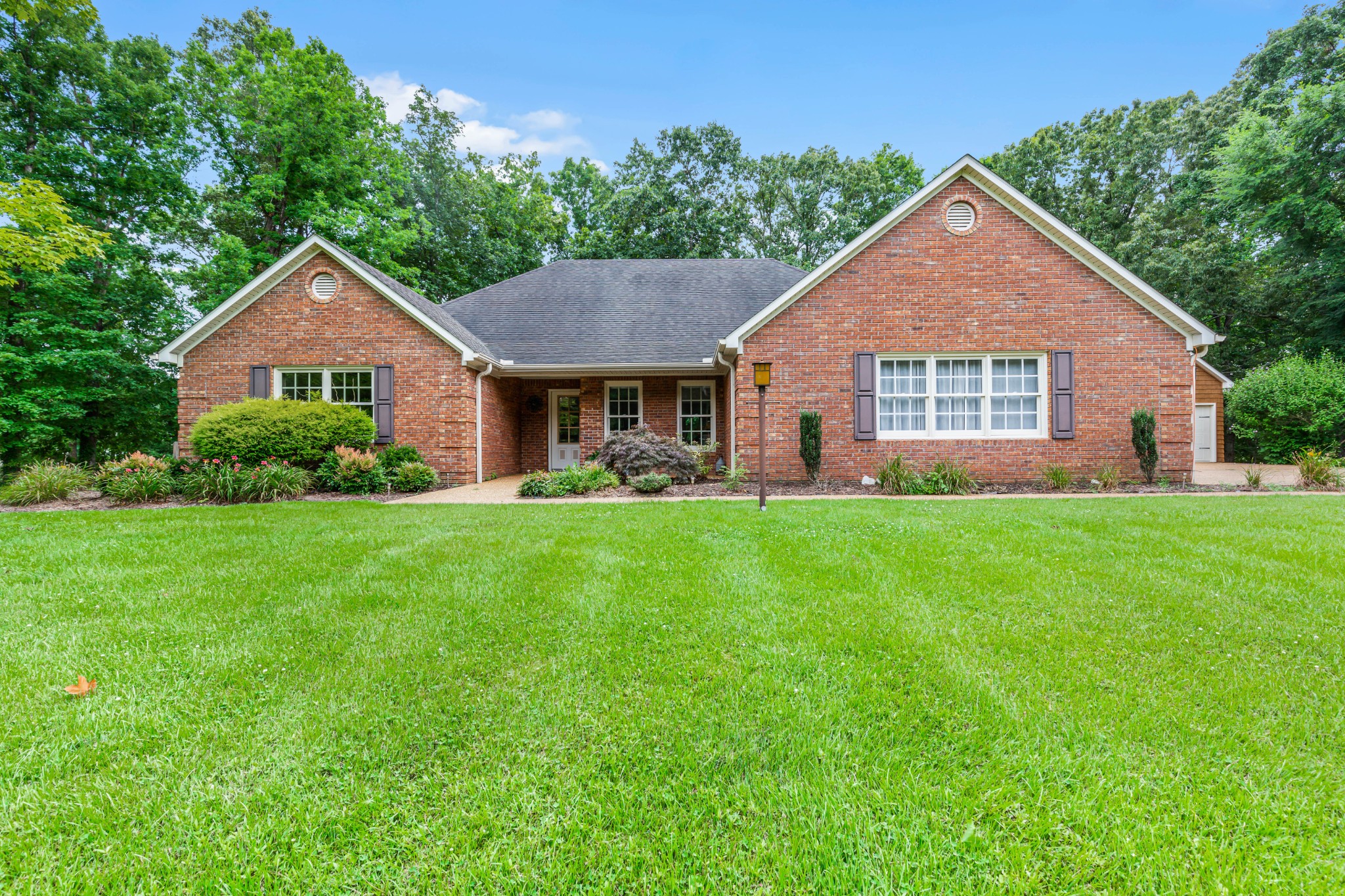 Paris TN, 65 King Arthur Drive