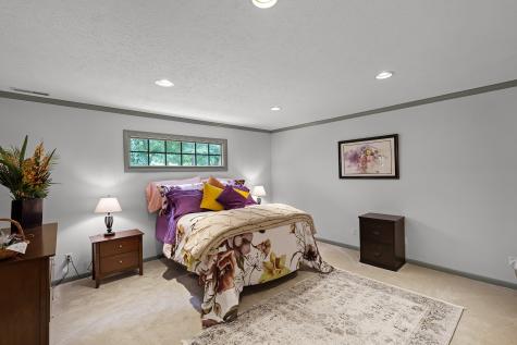 65 King Arthur Drive Paris TN 38242