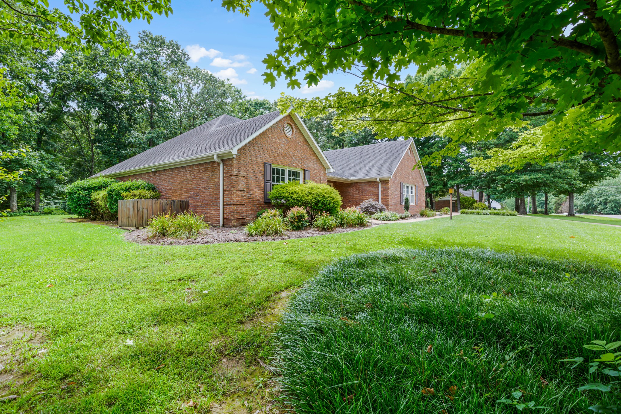 65 King Arthur Drive Paris TN 38242