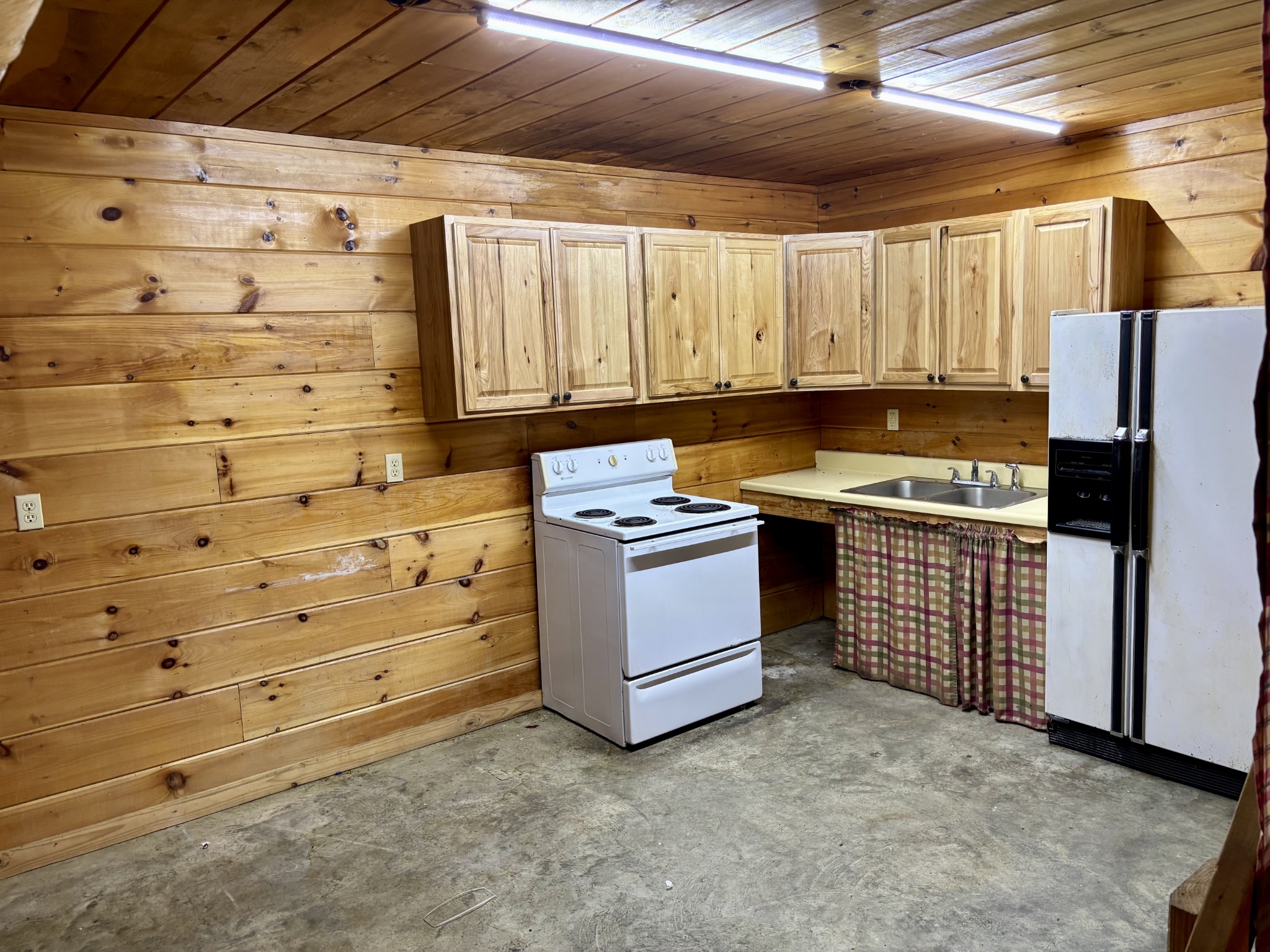 519 Turnpike Road Lawrenceburg TN 38464