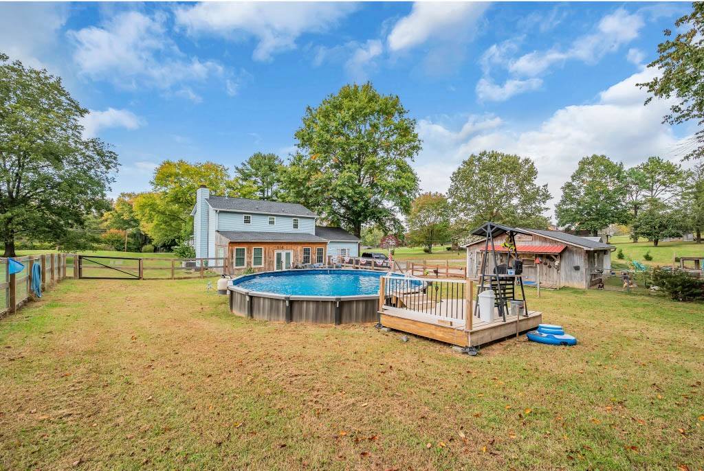 107 Ben Albert Road Cottontown TN 37048