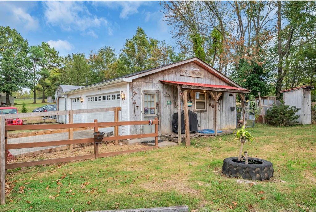 107 Ben Albert Road Cottontown TN 37048