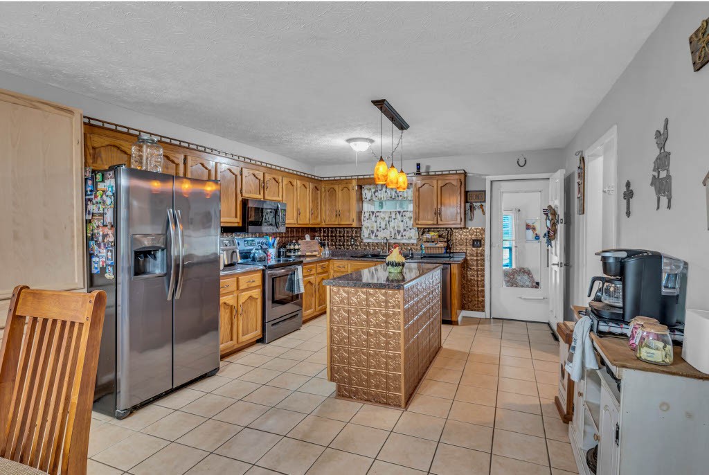 107 Ben Albert Road Cottontown TN 37048