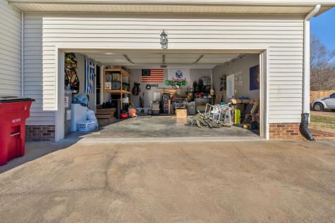 3355 Clearwater Drive Clarksville TN 37042
