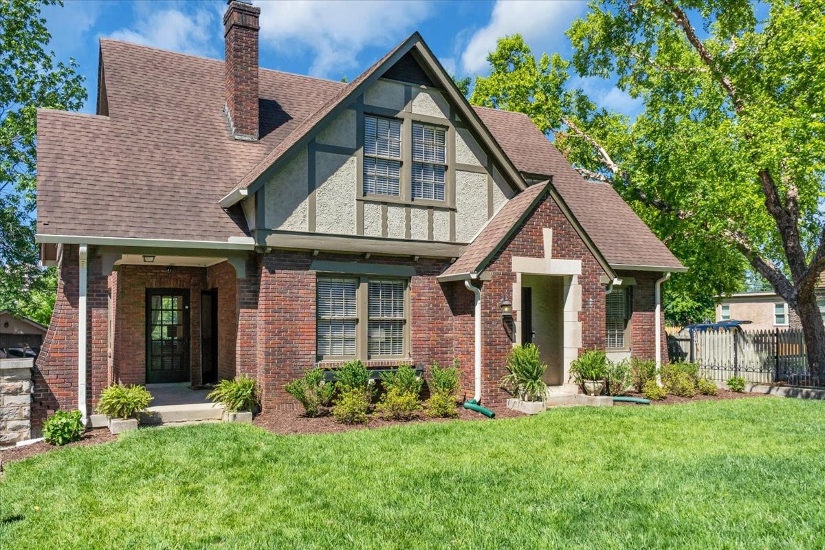 115 Cherokee Road Nashville TN 37205