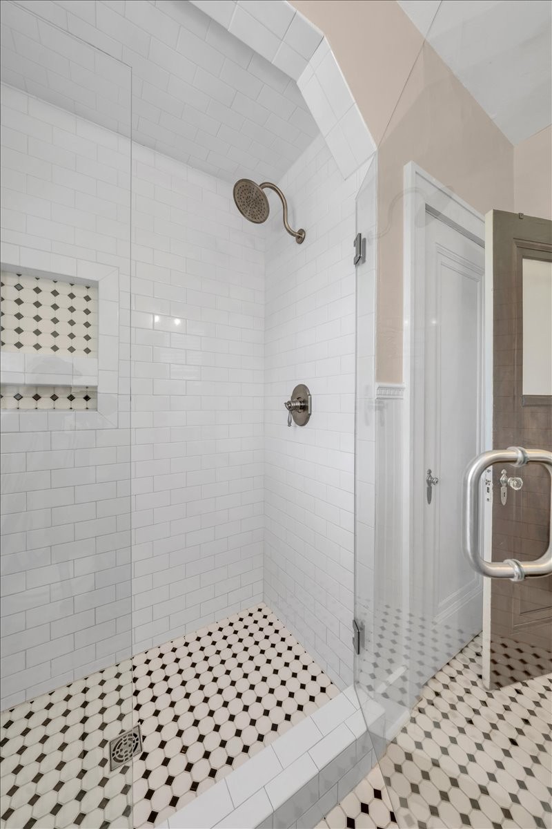 115 Cherokee Road Nashville TN 37205