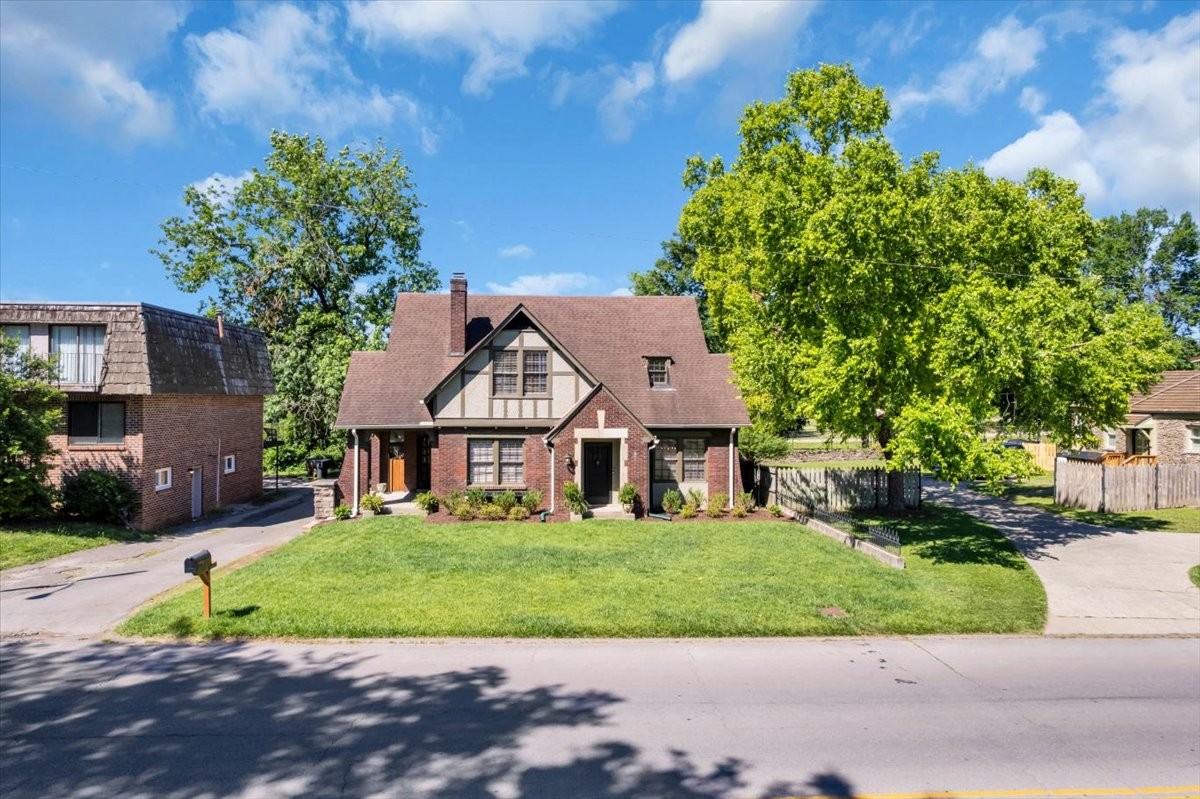 115 Cherokee Road Nashville TN 37205
