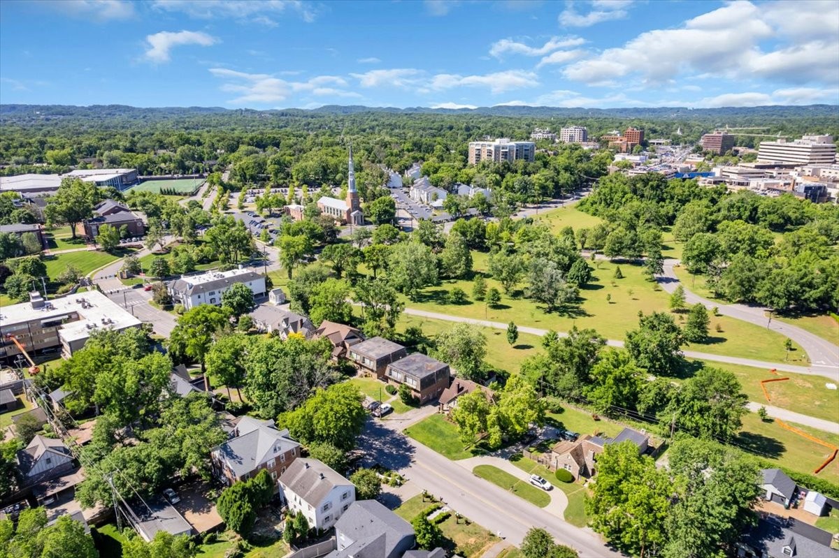 115 Cherokee Road Nashville TN 37205