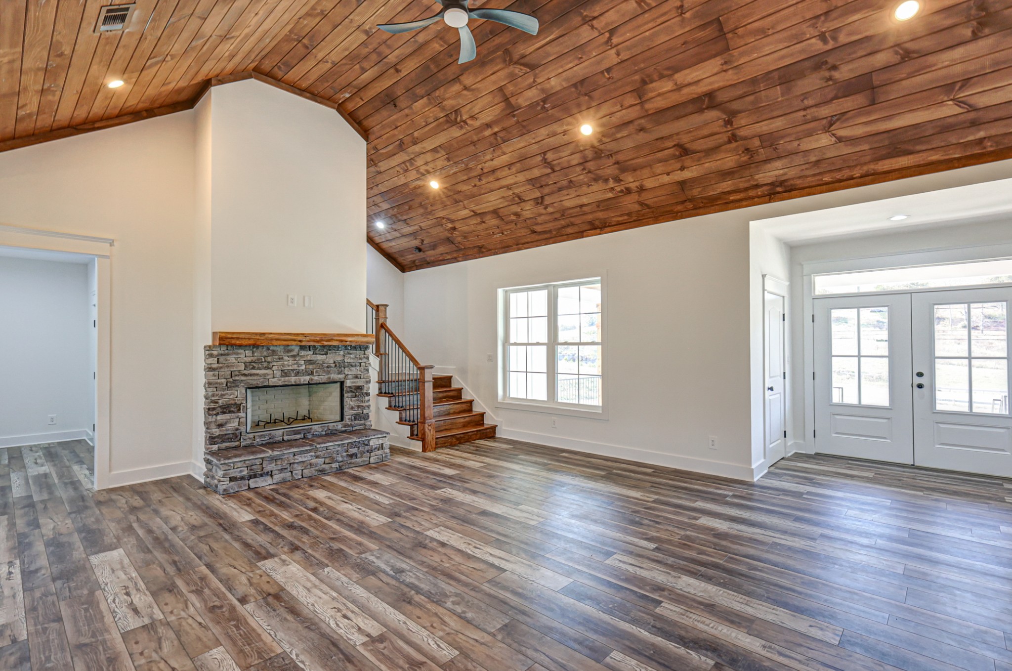 8301 Hartsville Pike, SE Lebanon TN 37087