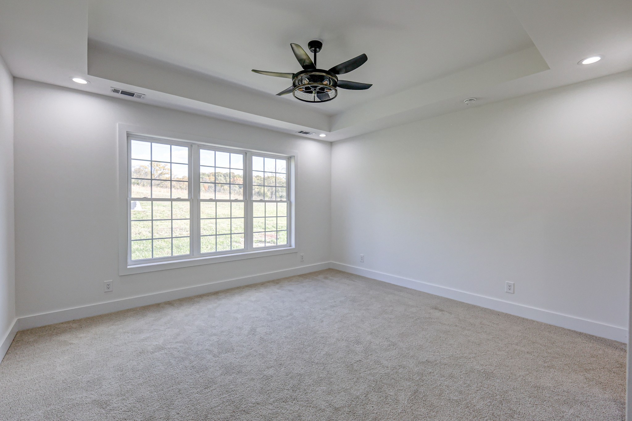 8301 Hartsville Pike, SE Lebanon TN 37087