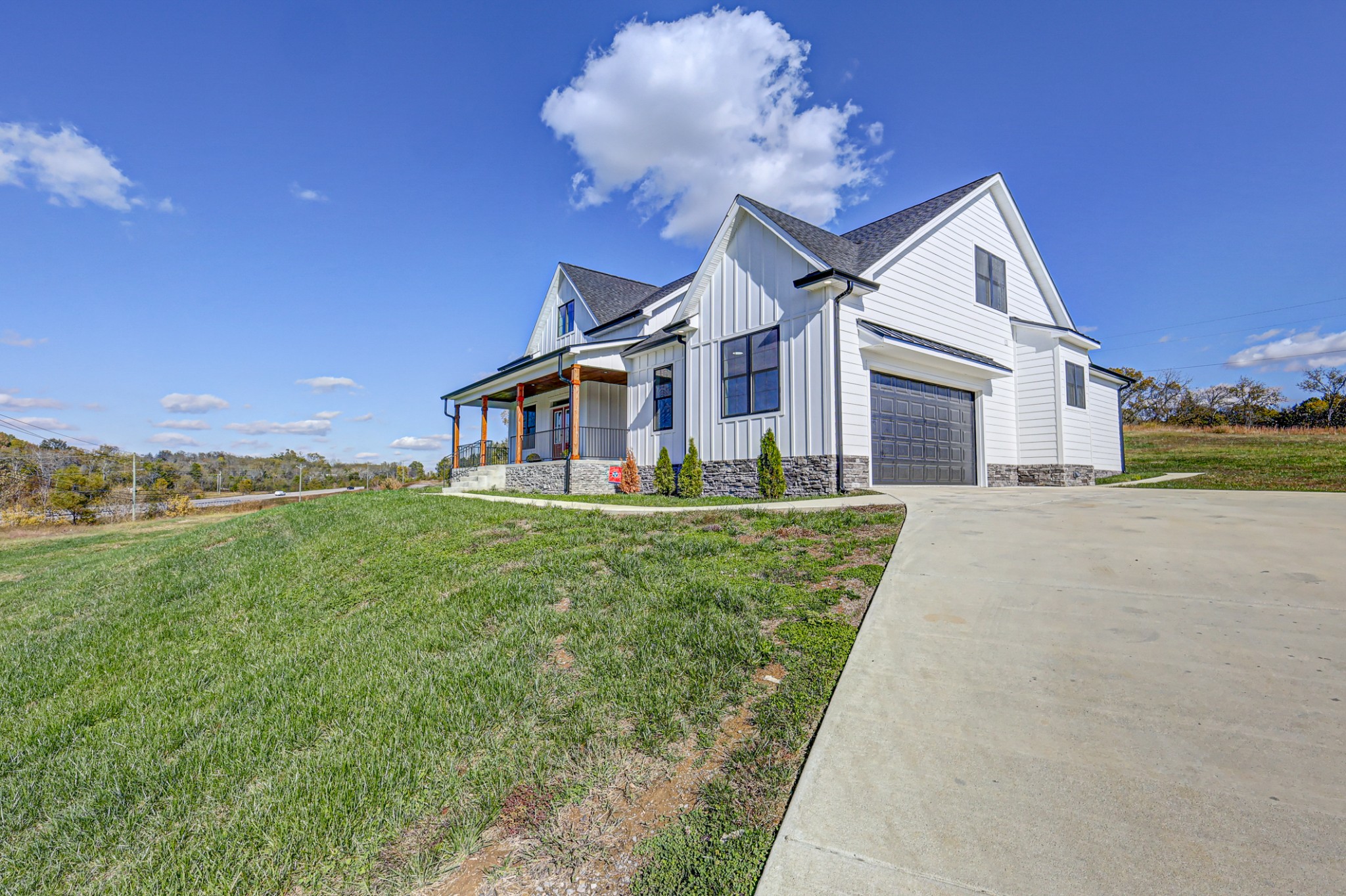 8301 Hartsville Pike, SE Lebanon TN 37087