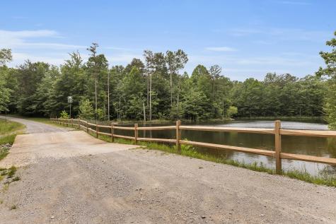 916 N Rim Drive Coalmont TN 37313