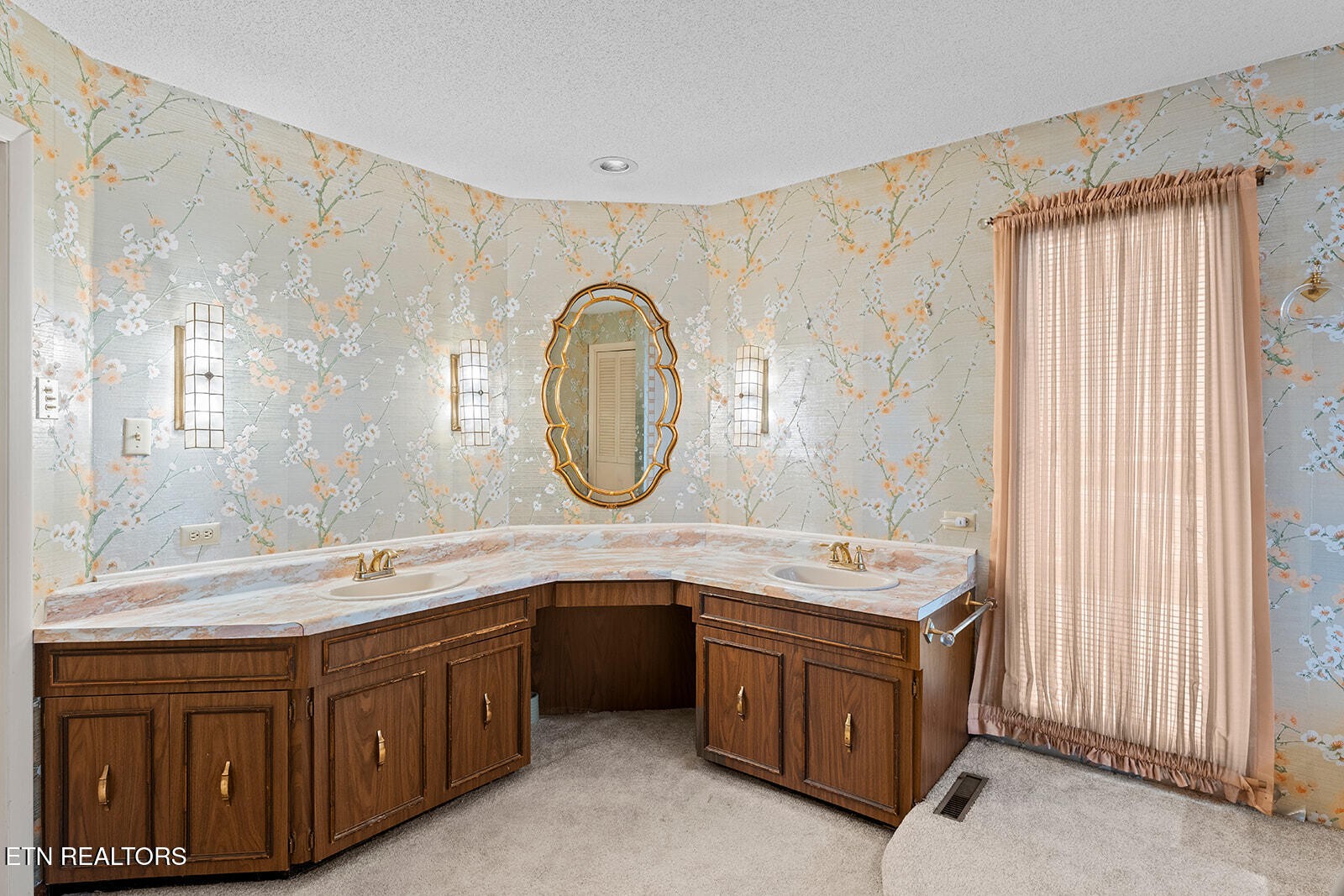 4827 Riversedge Road Louisville TN 37777