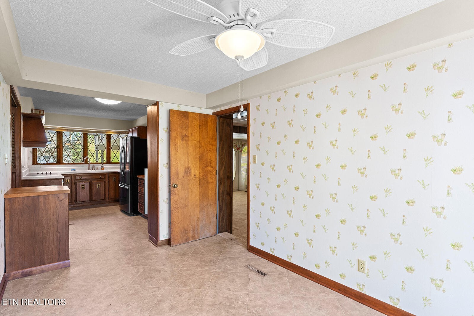 4827 Riversedge Road Louisville TN 37777