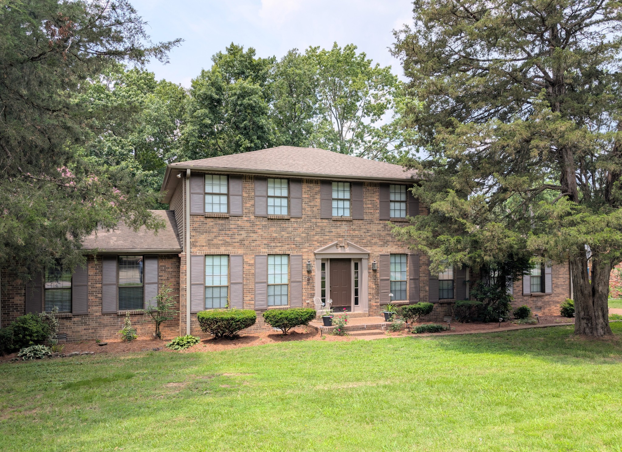 336 Clearlake Dr, W Nashville TN 37217