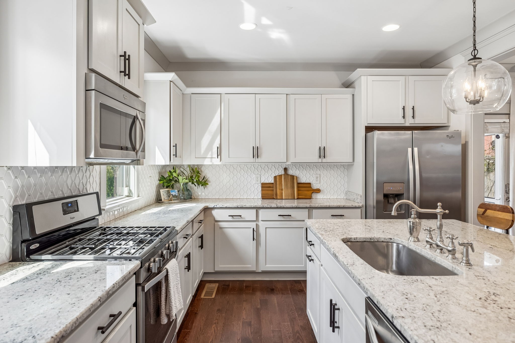 223 Treutland Avenue Nashville TN 37207