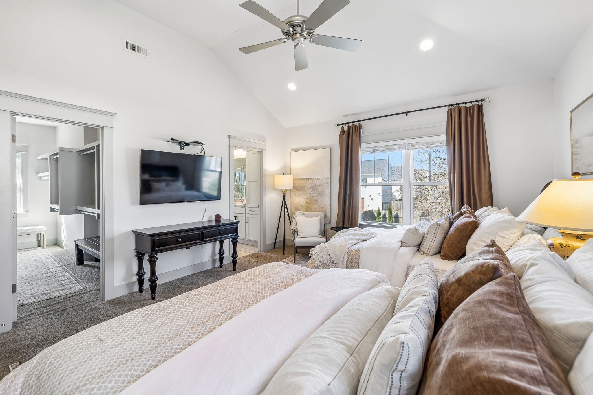 223 Treutland Avenue Nashville TN 37207