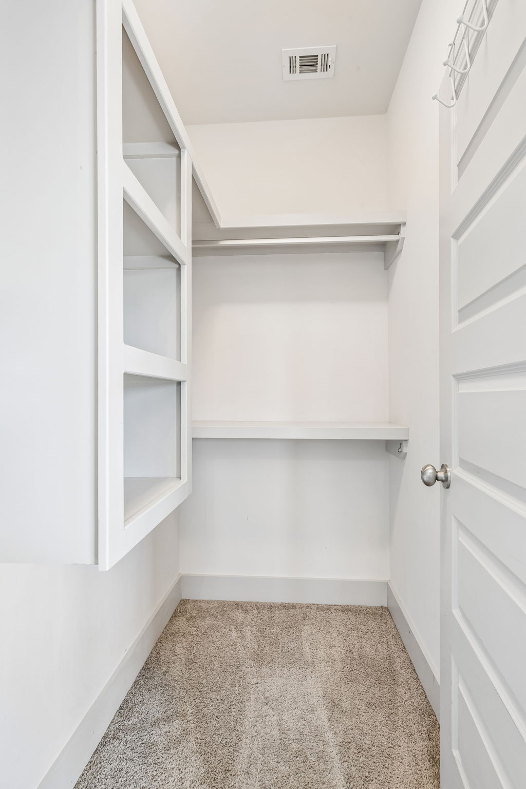 223 Treutland Avenue Nashville TN 37207