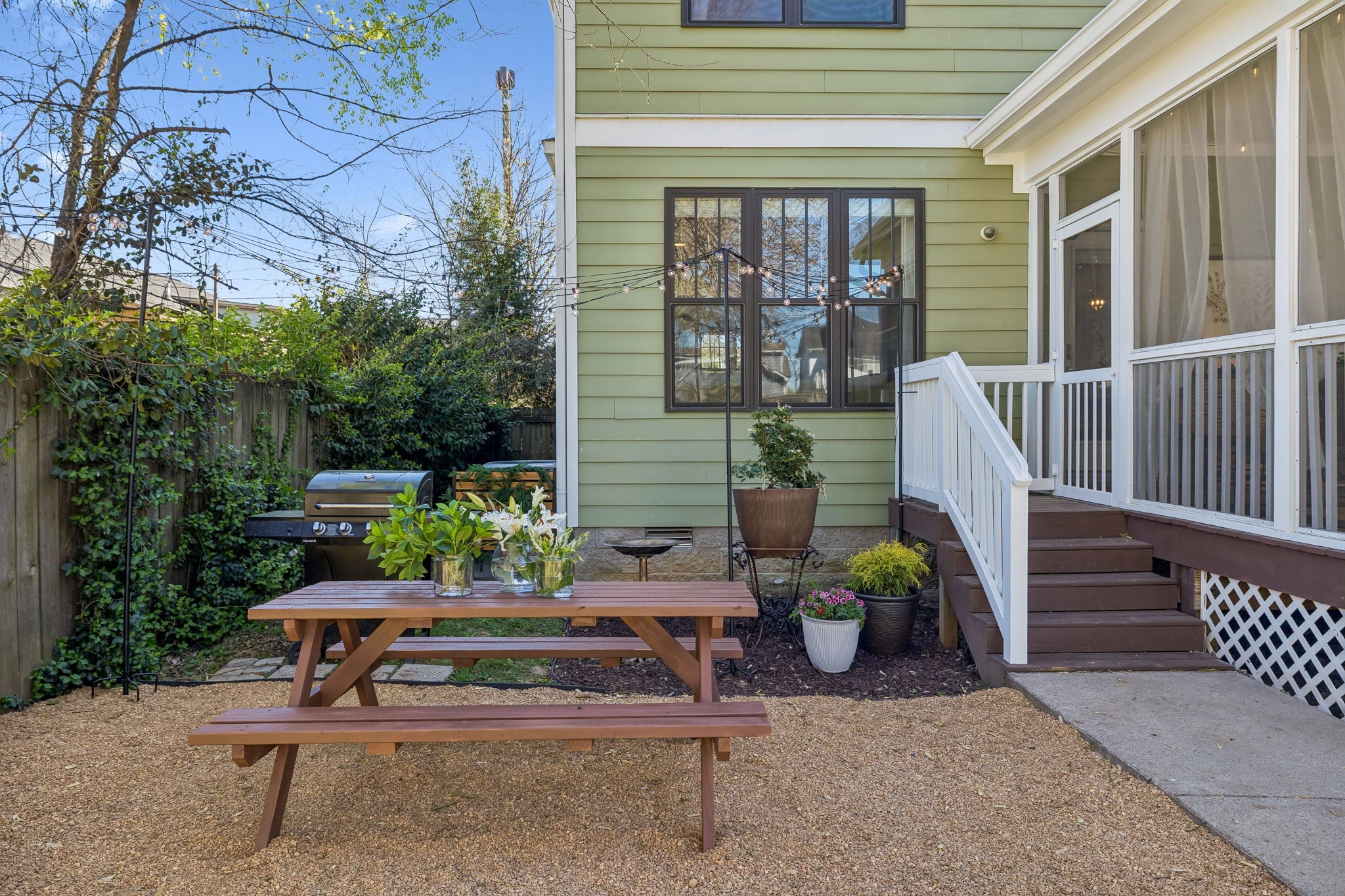 223 Treutland Avenue Nashville TN 37207
