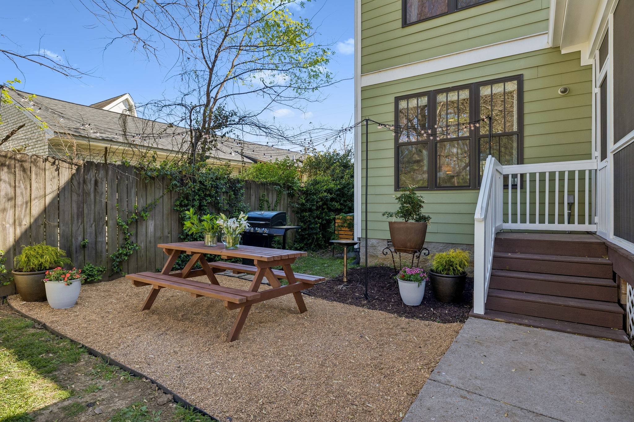 223 Treutland Avenue Nashville TN 37207