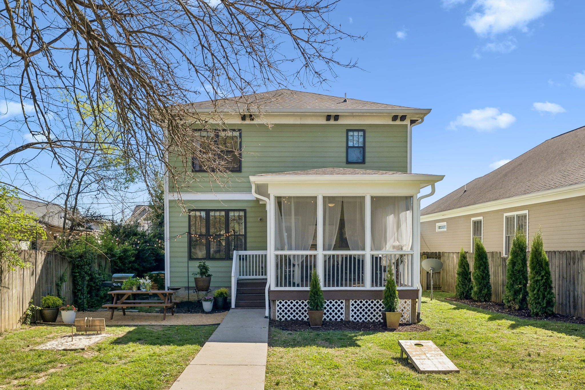 223 Treutland Avenue Nashville TN 37207