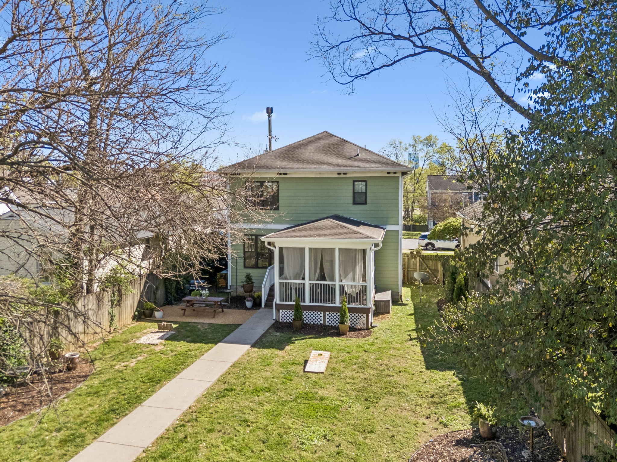 223 Treutland Avenue Nashville TN 37207
