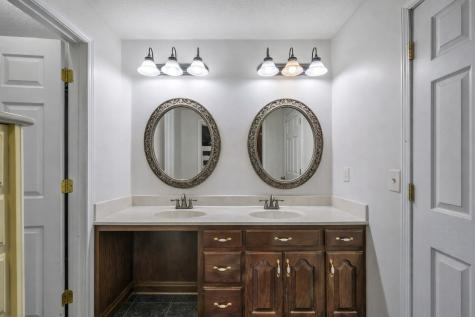311 Downs Road Cumberland City TN 37050