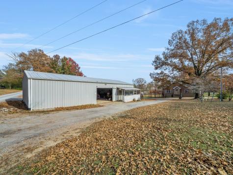 311 Downs Road Cumberland City TN 37050