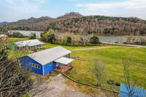 6076 Granville Highway Granville TN 38564