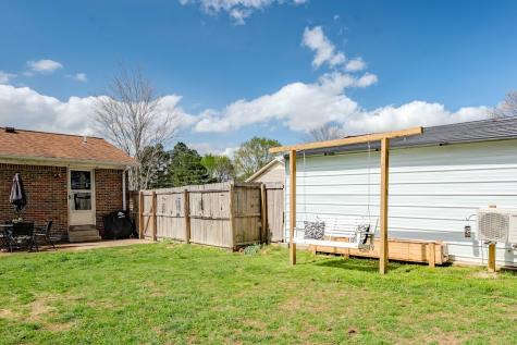 6 White Oak Drive Leoma TN 38468